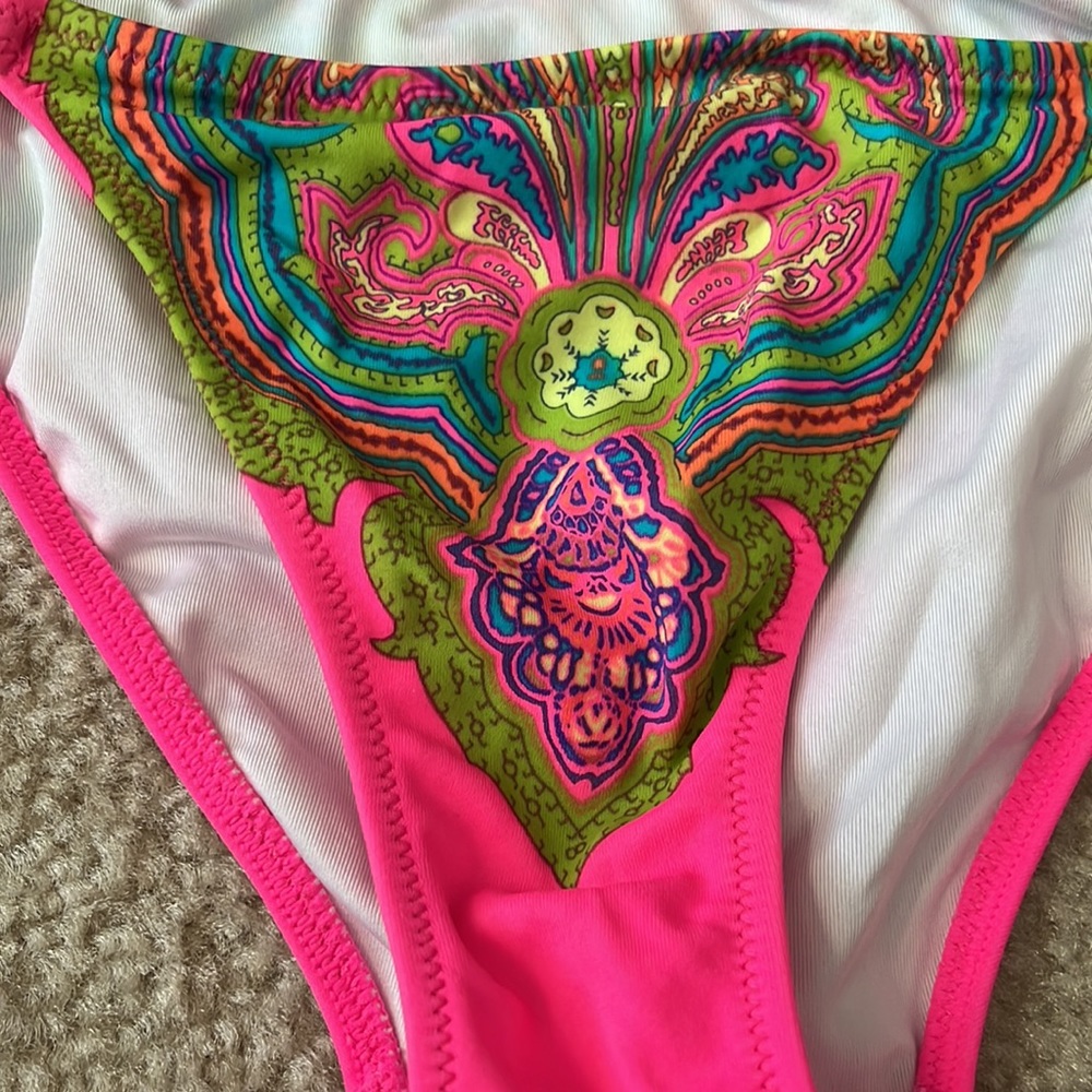 Victoria’s Secret swimming suit - Picture 3 of 9